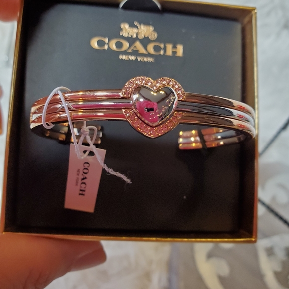 Coach Halo Heart Bangle Bracelet - Picture 2 of 4